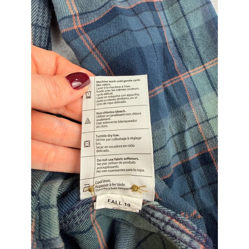 Carhartt Womens Plaid Flannel Shirt Blue L 12/14 Cabincore Gorpcore Cottagecore